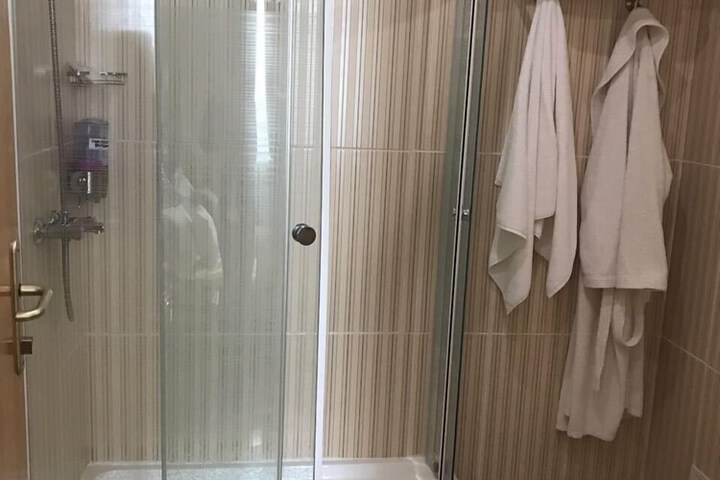 Room 20 of 28