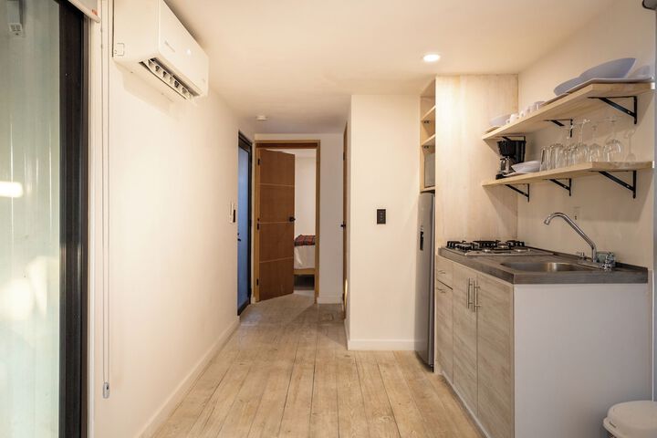 Room 42 of 84
