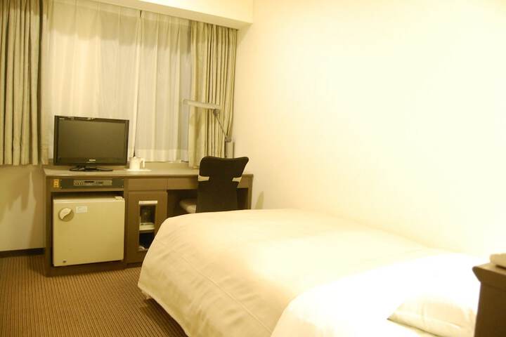 Room 4 of 29