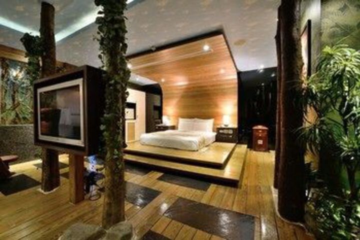 Room 75 of 118