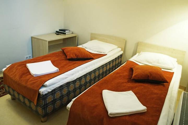 Room 18 of 43