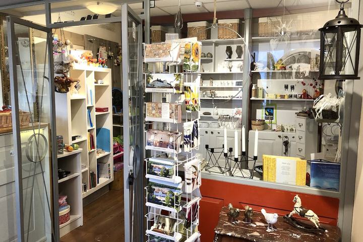 Gift shop