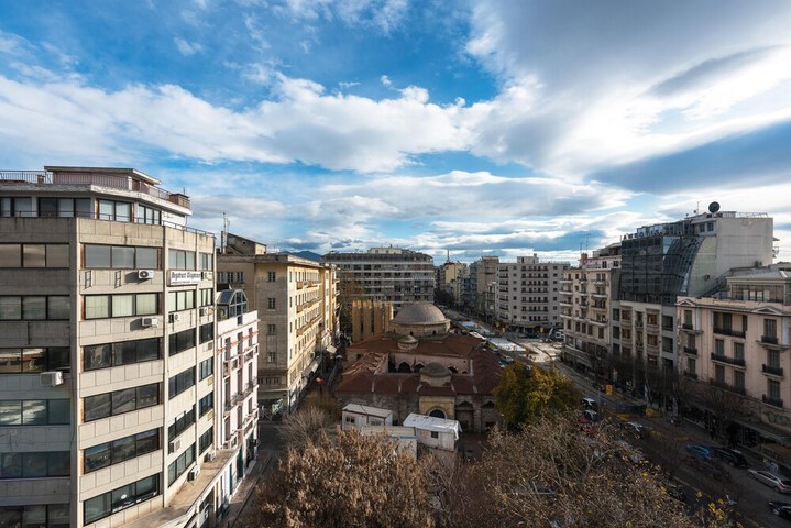 Room 5 of 81