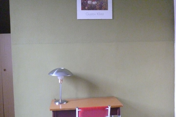 Room 26 of 37