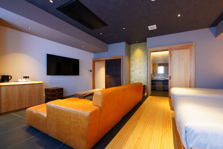 Room 9 of 70