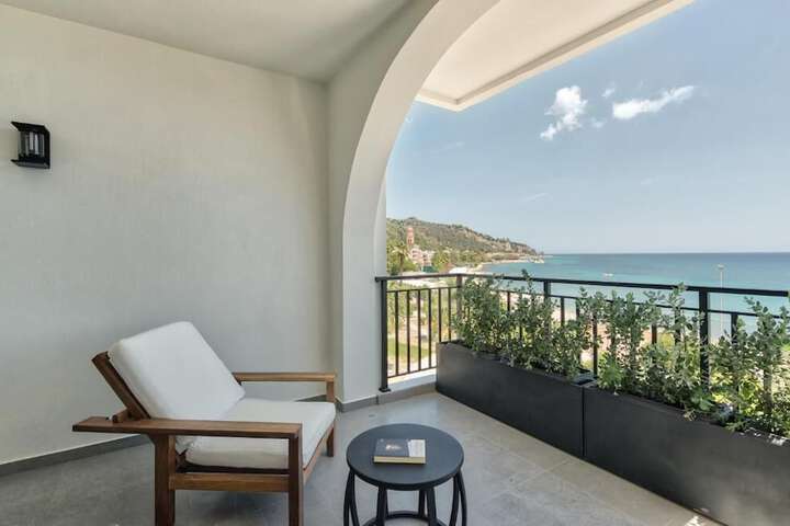 Terrace/Patio 33 of 61