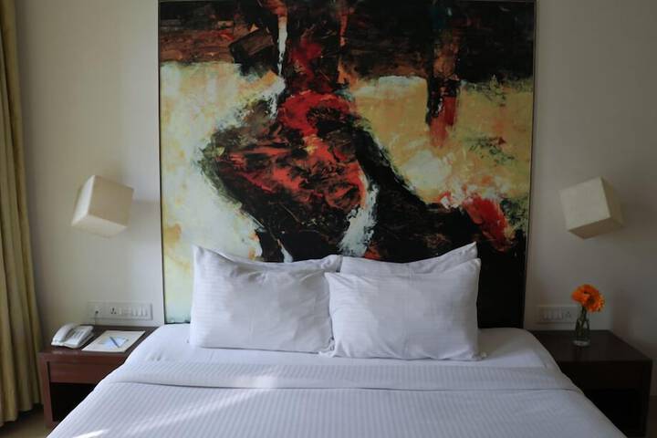 Room 20 of 136