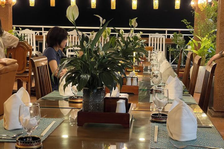 Dining 80 of 119