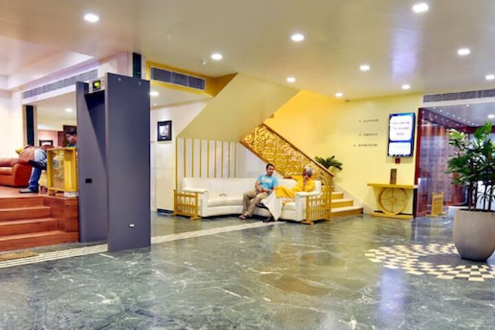 Photo of The Senator Hotel