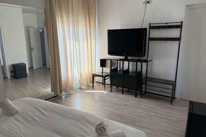 Room 25 of 133