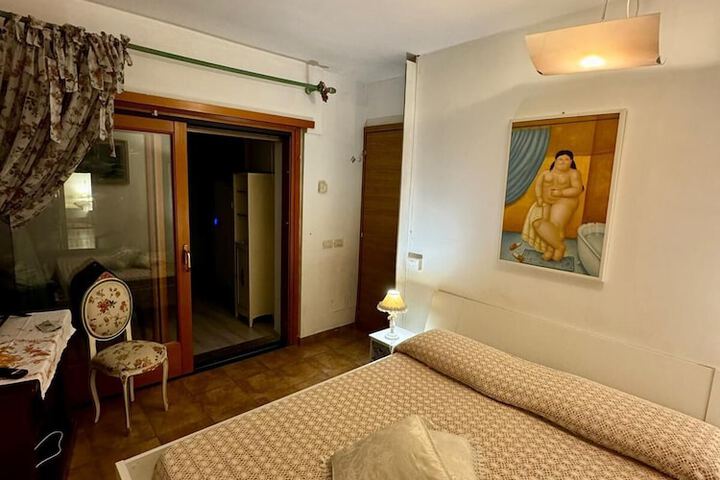 Room 14 of 29