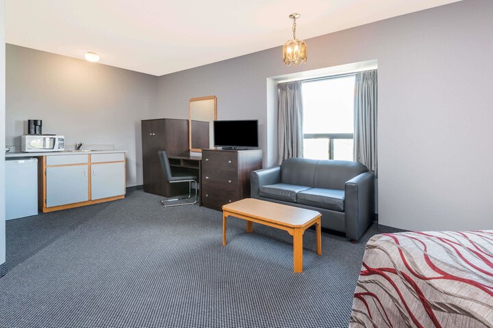 Room 15 of 25