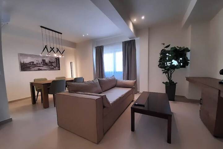 Room 35 of 53