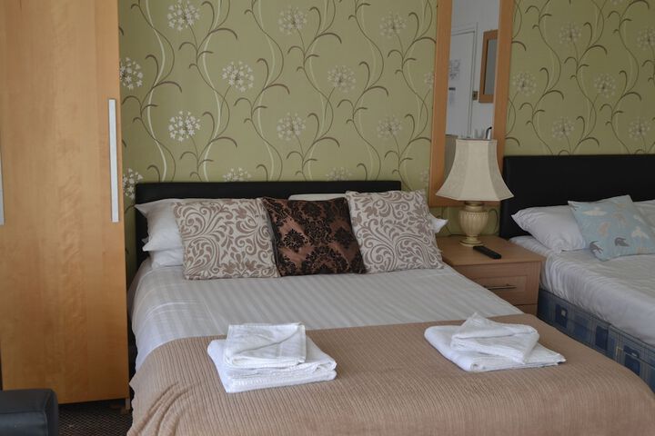 Room 15 of 124