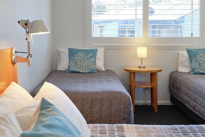 Room 8 of 31