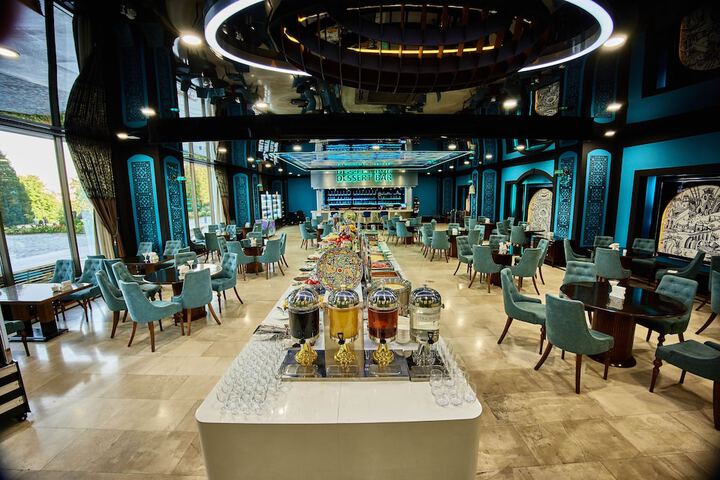 Dining 55 of 76