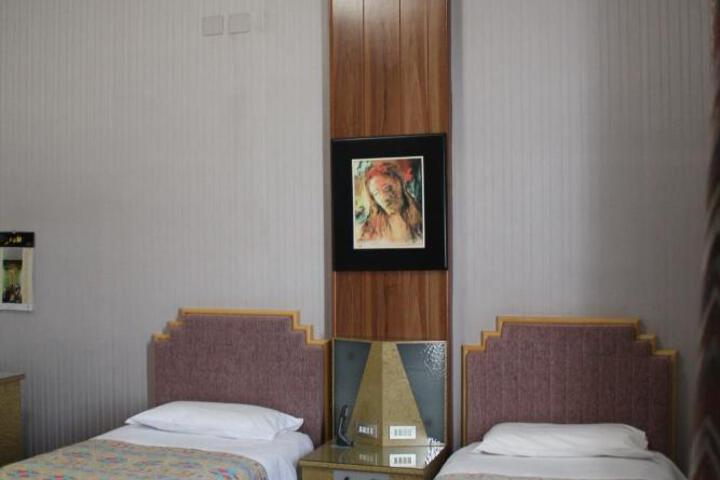 Suite Room