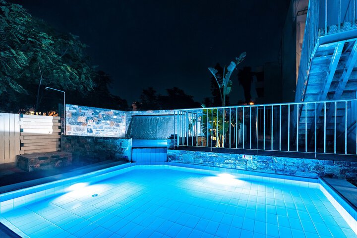 Pool 67 of 93