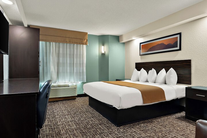 Room 5 of 26