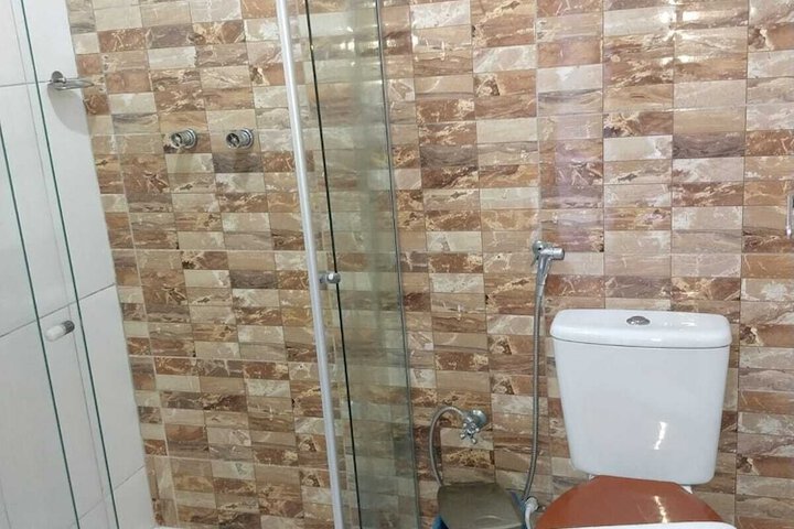 Room 3 of 7