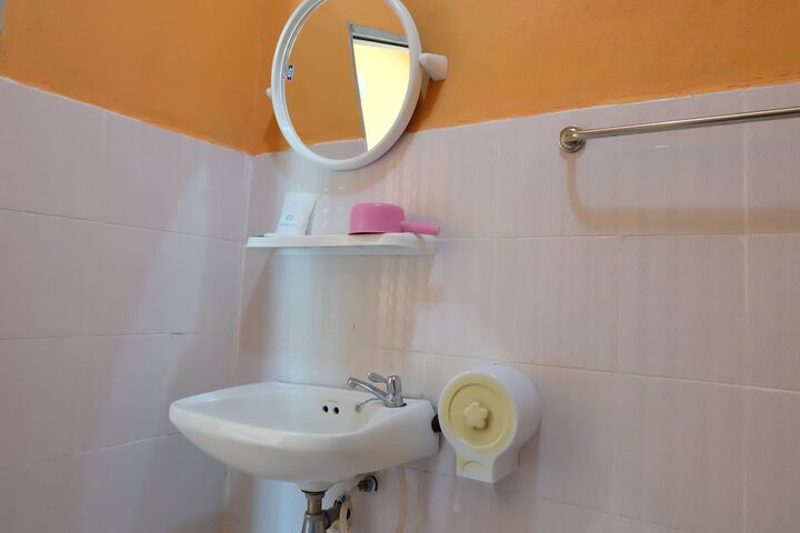 Clean Restrooms