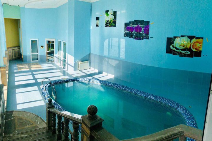 Pool 1 of 5