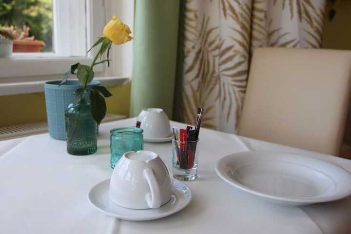 Dining 41 of 49