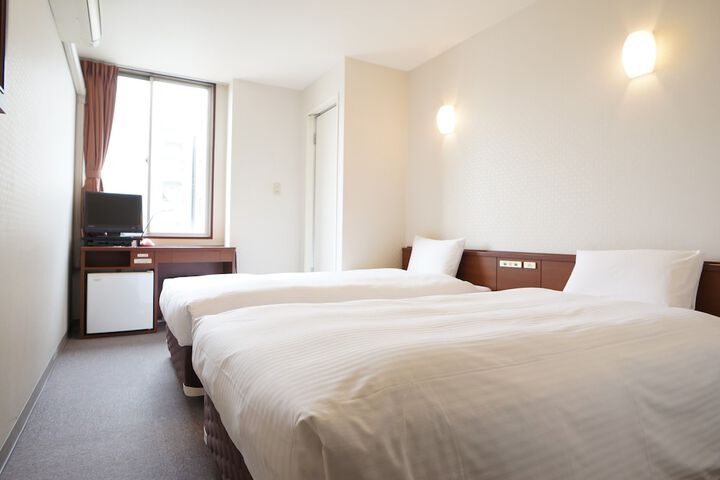 Room 9 of 29