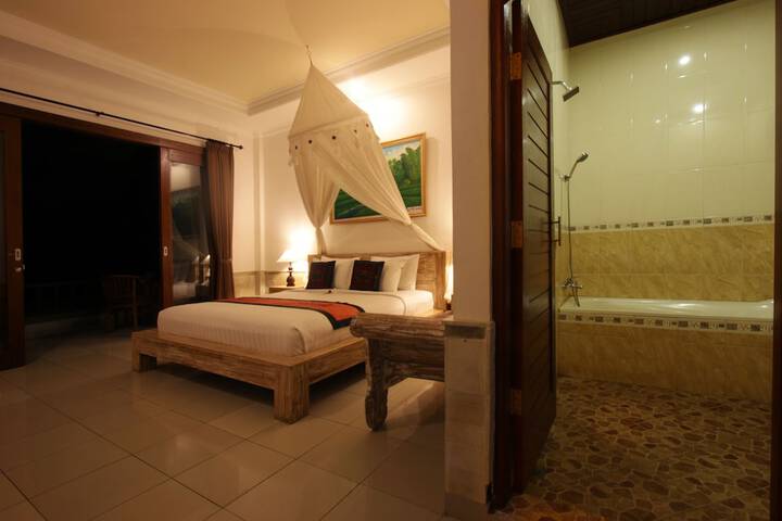 Room 40 of 213