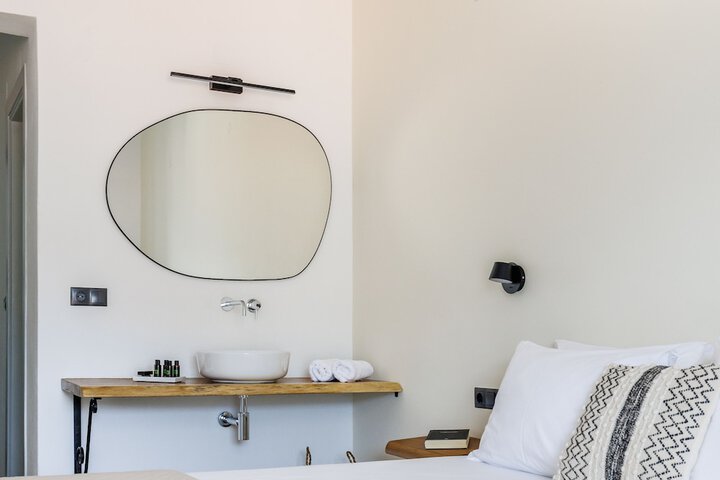 Room 18 of 53