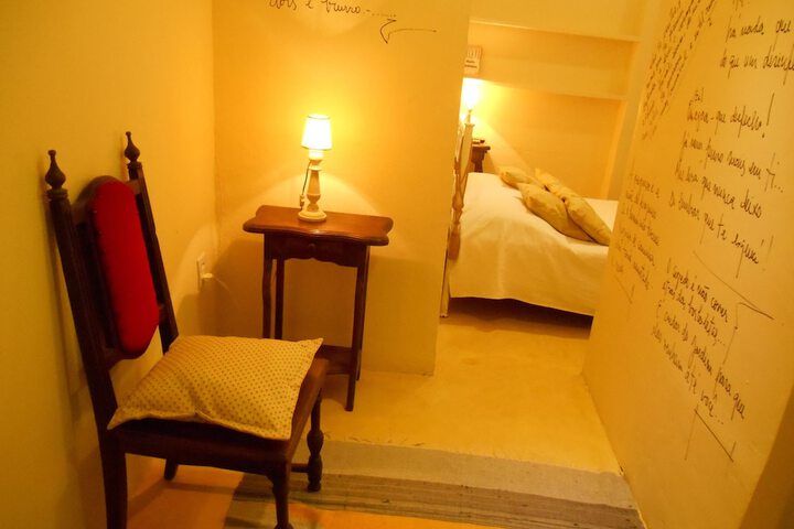 Room 12 of 112