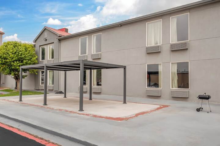 Property Grounds 21 of 22