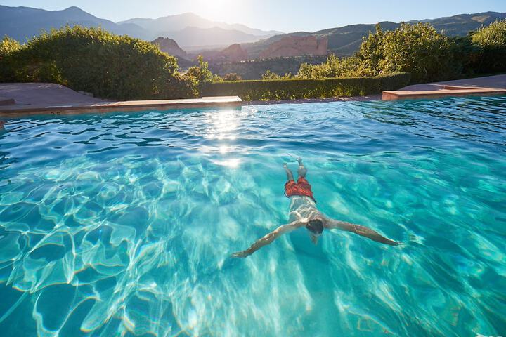 Infinity pool