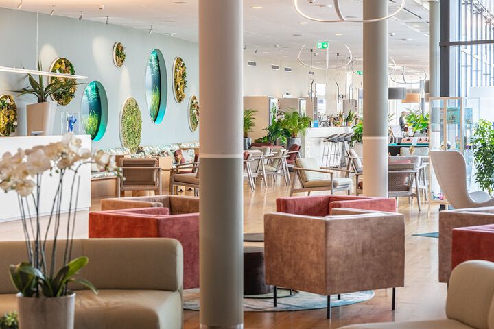 Hotel Lobby