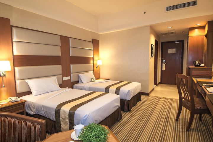 Room 31 of 74