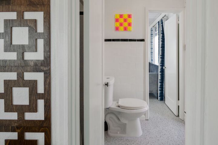Room 101 of 142
