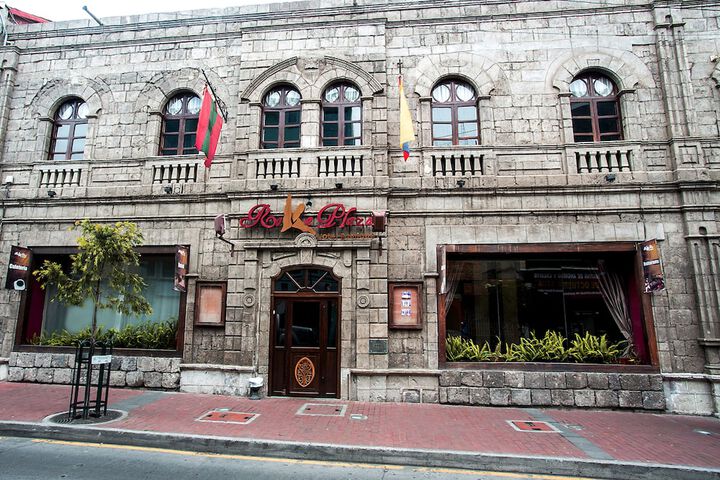 Roka Plaza Hotel Boutique
