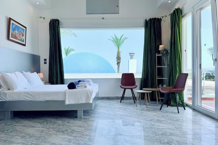 Room 11 of 73