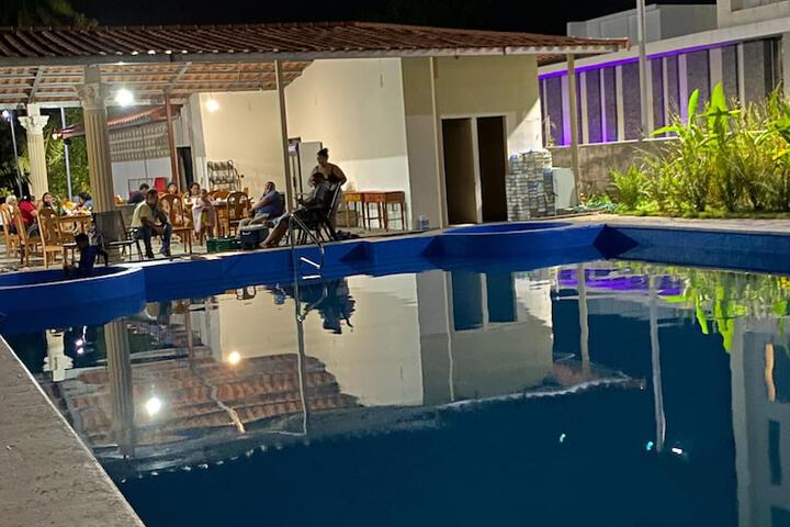 Pool 28 of 39