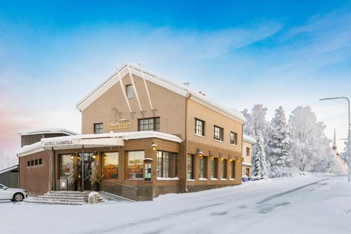 Exterior of Hotel Mestarin Kievari