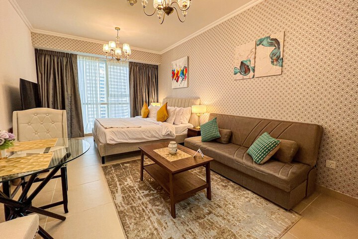 Room 6 of 52