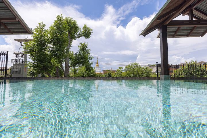 Pool 17 of 25