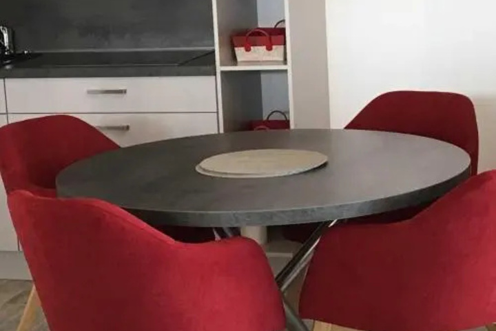 Dining 18 of 18