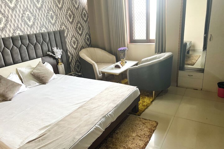 Room 18 of 54
