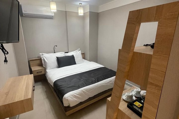 Room 7 of 21