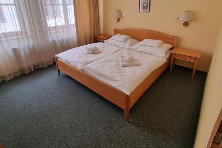 Room 10 of 51