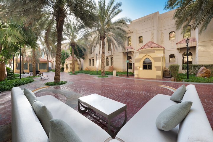 Hotel Exterior 109 of 119