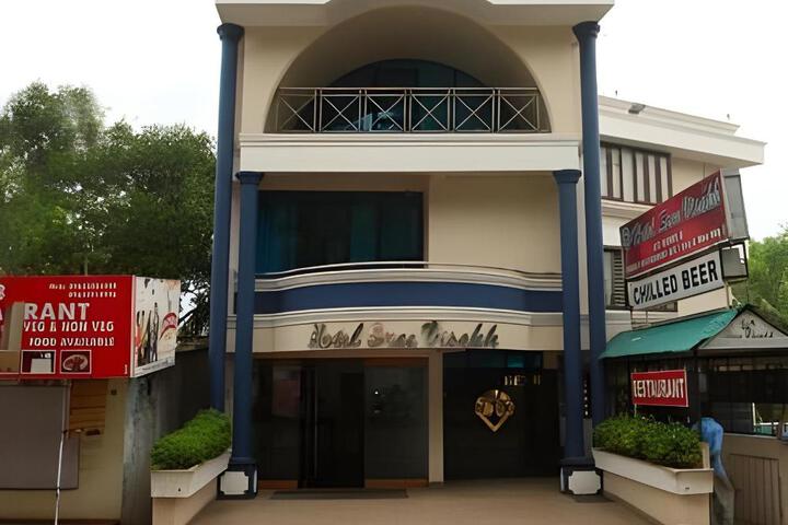 Sree Visakh Hotel