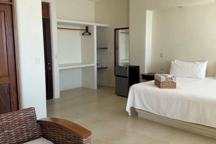 Room 7 of 119