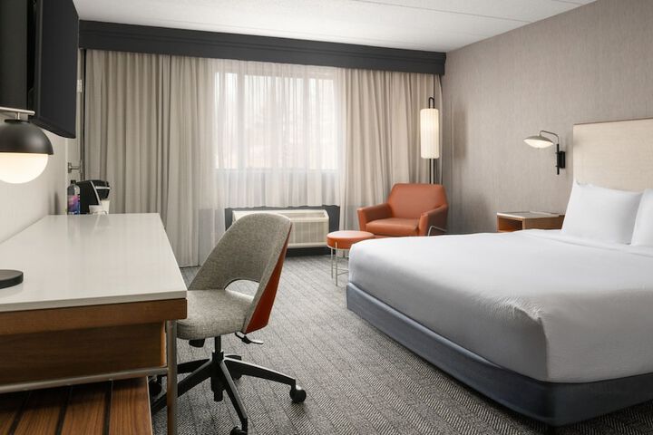 Room 12 of 50